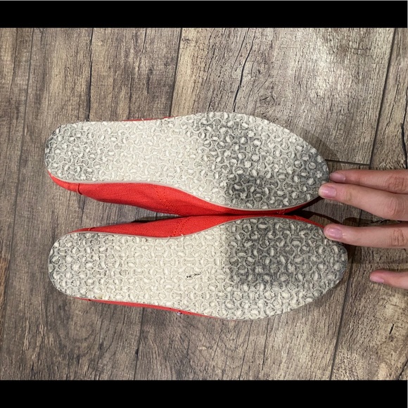 TOMS shoes - Picture 2 of 3